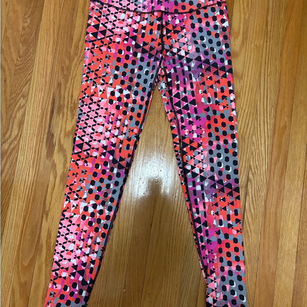Victoria's Secret Pink and Black Geometric Leggings